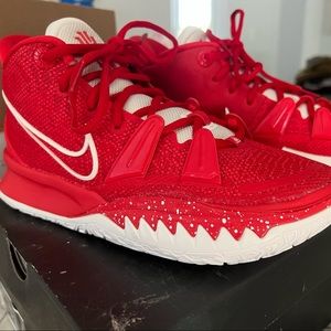 Kyrie 7 brand new in box never worn. Size 7